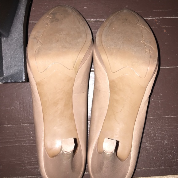 Nude Franco Sarto Round-Toe Heels, Size 11 - Picture 6 of 6
